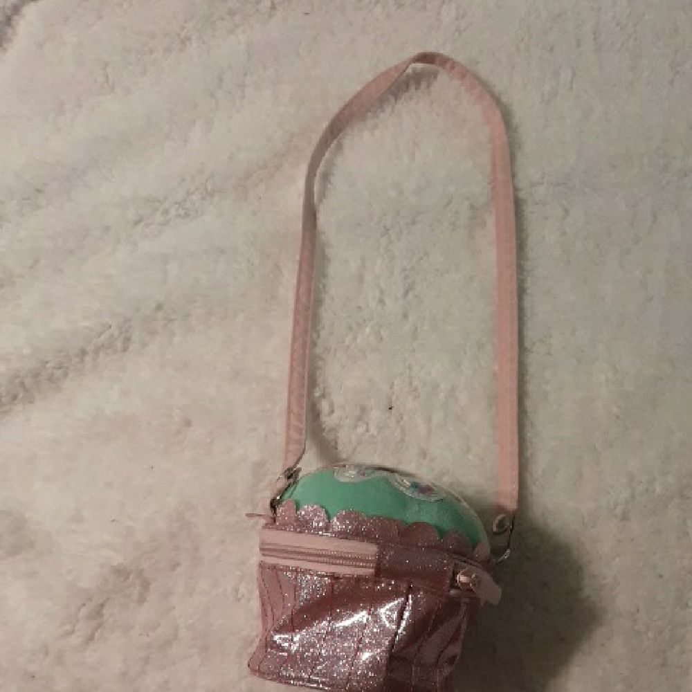 Small Bag looks like donut NWOT cute - Picture 9 of 10